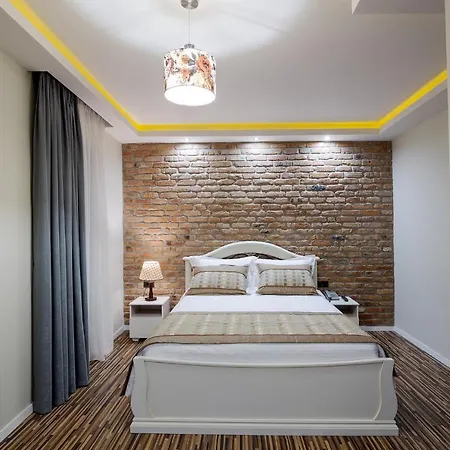 Hotel Casta Diva
