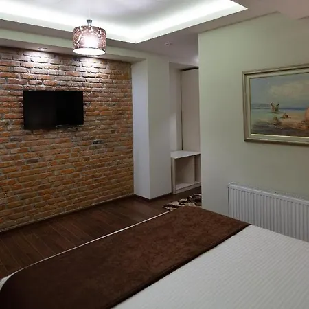 Отель Casta Diva 4*