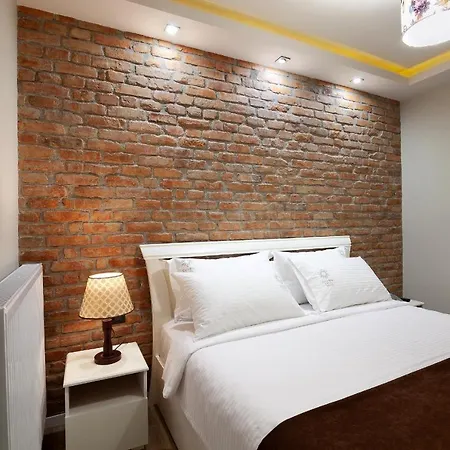 Casta Diva Hotel 4*