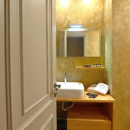 Casta Diva 4*