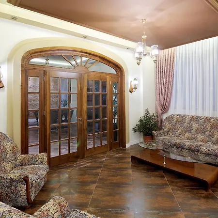 Casta Diva 4*