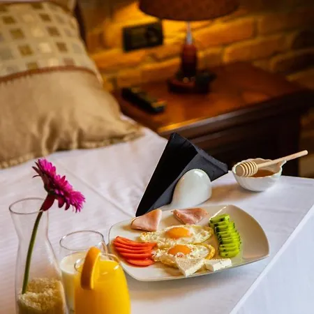Hotel Casta Diva Korce